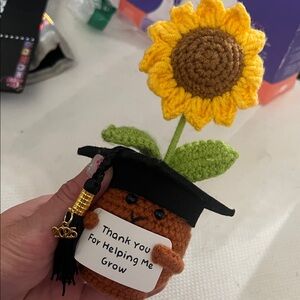 Crochet Sunflower with Graduation Cap 2025